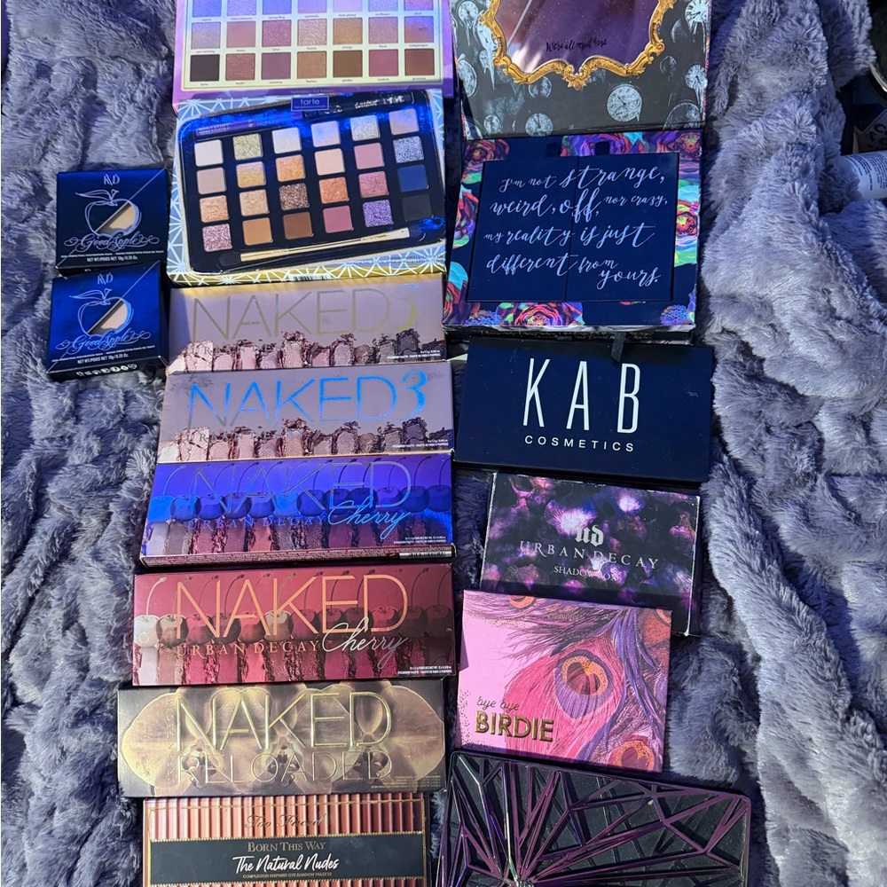 Urban Decay Vibrant Eyeshadow Collection